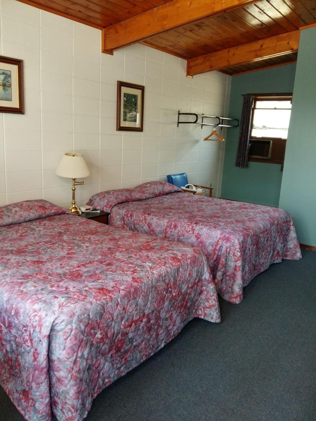 Huron Sands Motel And Restaurant Providence Bay Kültér fotó